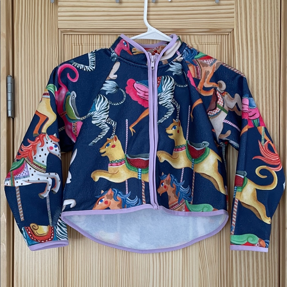 Hi-low zip jacket